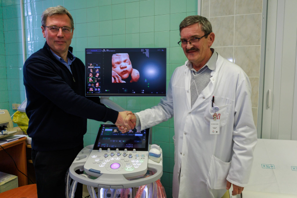 Új, korszerű ultrahangkészülék érkezett kórházunkba!